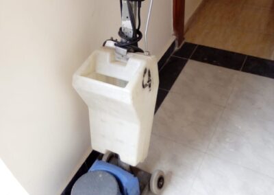 Industrial Floor Scrubbing Machine