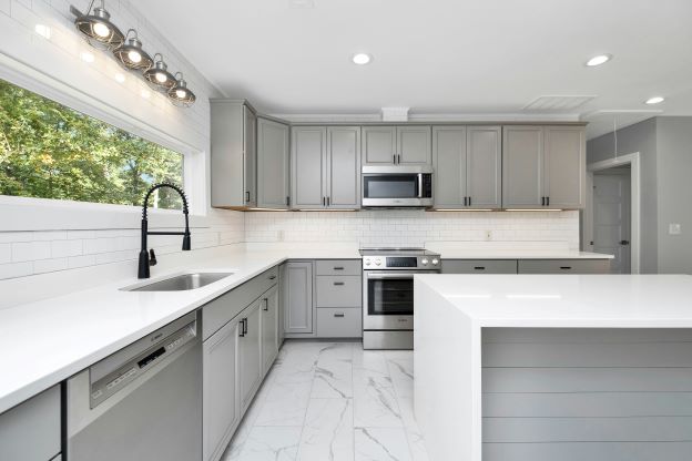 New Clean Kitchen